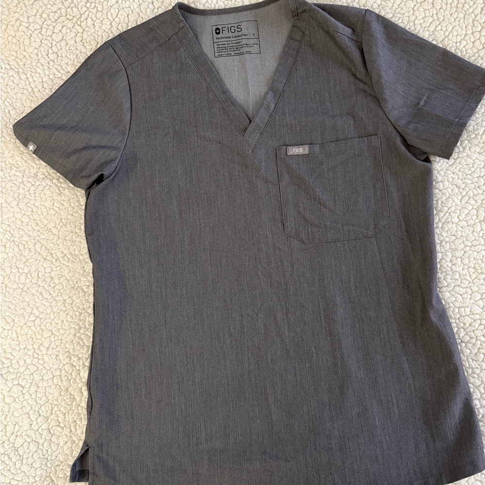 FIGS scrub top
